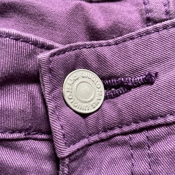 26x33 womens purple Uniqlo jeans - Picture 3 of 5